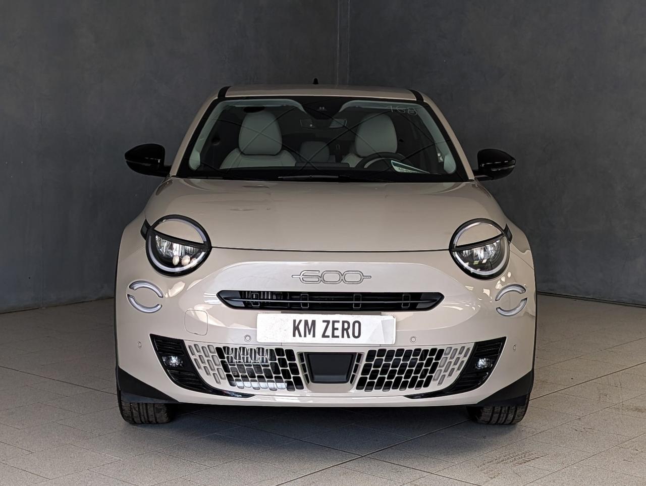 Fiat 600 1.2 Hybrid 100cv Automatic La Prima
