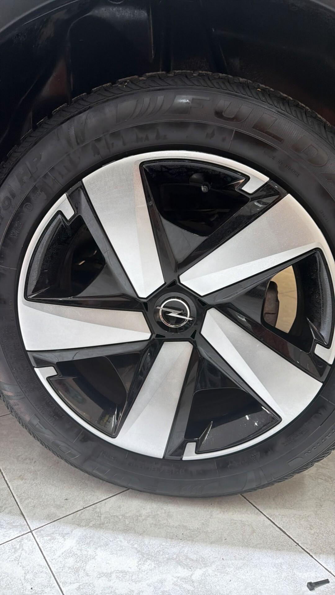Opel Crossland 1.2 12V Start&Stop Elegance