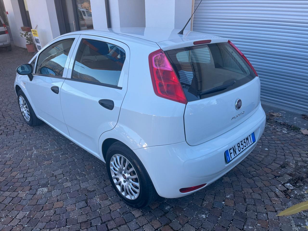 Fiat Punto 1.3 MJT II S&S 95 CV 5 porte Street