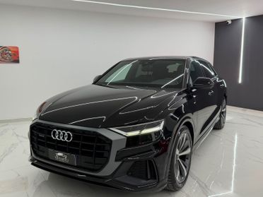 Audi Q8 50 TDI 286 CV quattro Sline