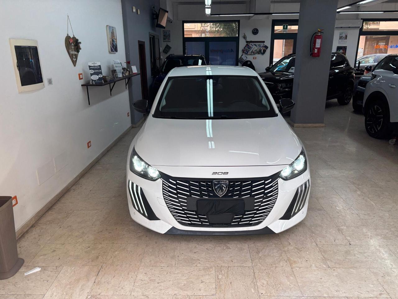 Peugeot 208 Hybrid 110 e-DCS6 Allure My25