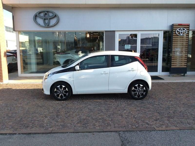 Toyota Aygo Aygo Connect 1.0 VVT-i 72 CV 5 porte x-play