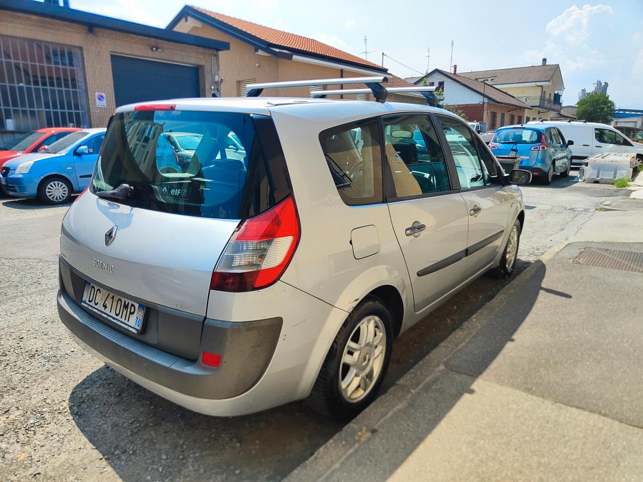 Renault Grand Scénic 1.9 dCi 7 posti