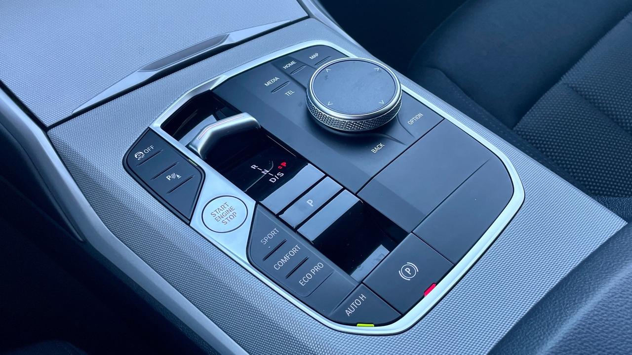 BMW 318D TOURING 2.0 BUSINESS ADVANTAGE 150CV - VIRTUAL COCKPIT, FULL LED, PORTELLONE ELETTRICO