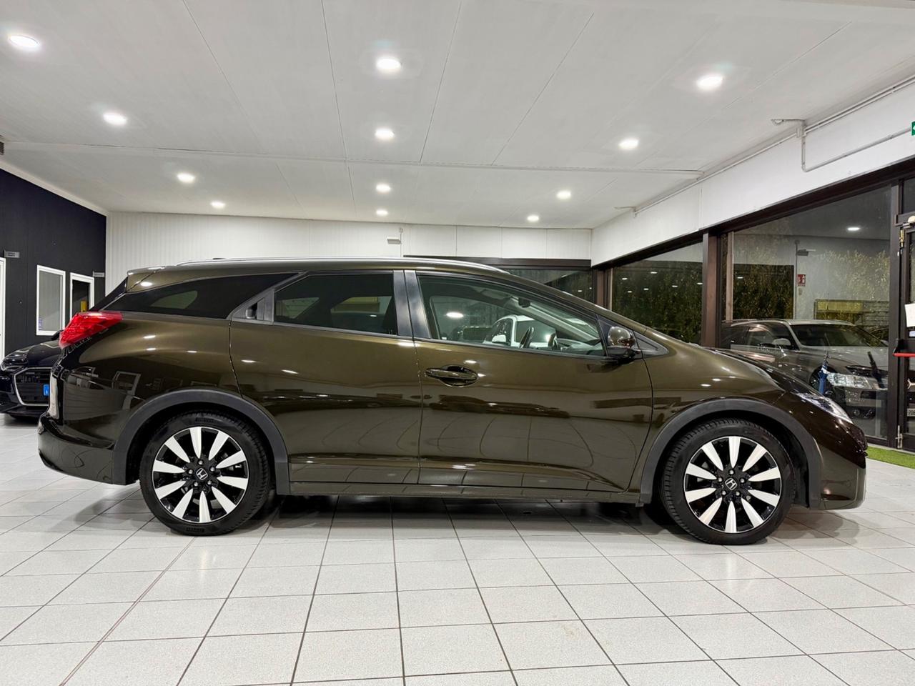 Honda Civic Tourer 1.6 i-DTEC Lifestyle Navi