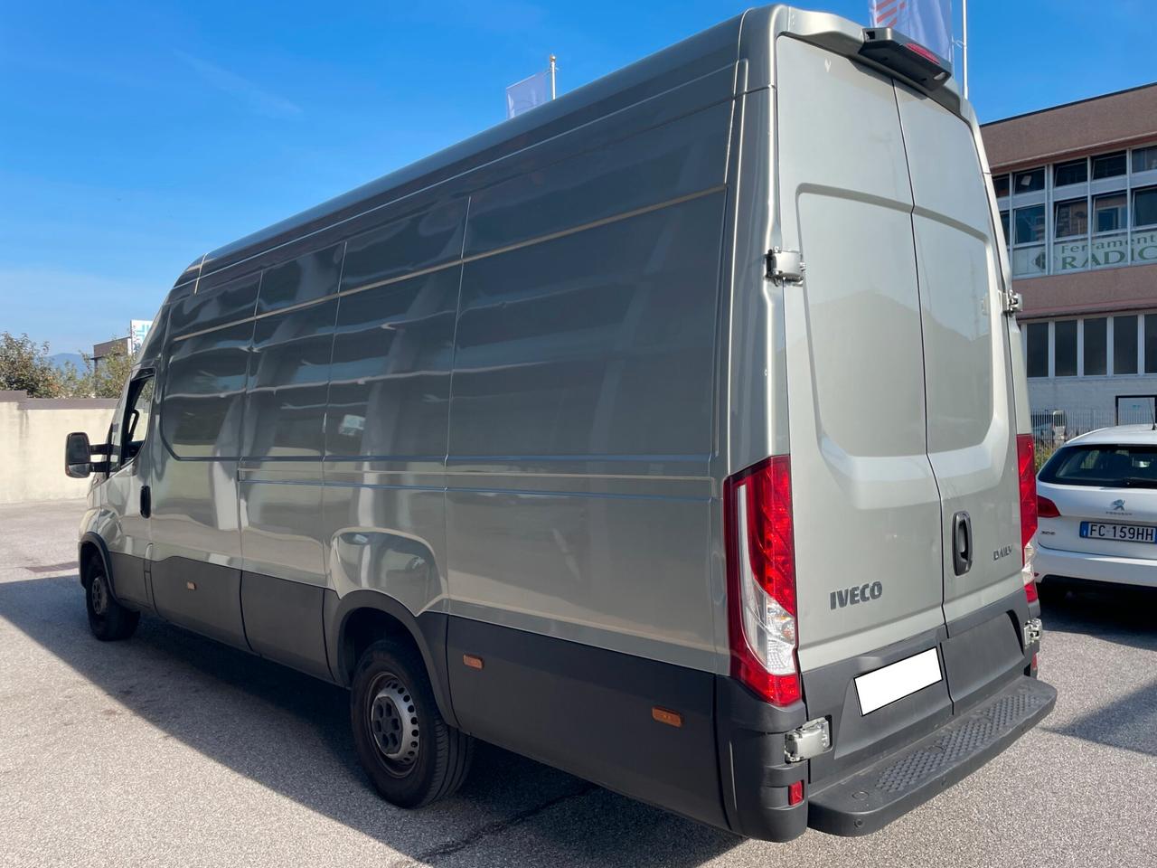 Iveco Daily 35 S18HV 3.0 HPT 175CV PLM-TA