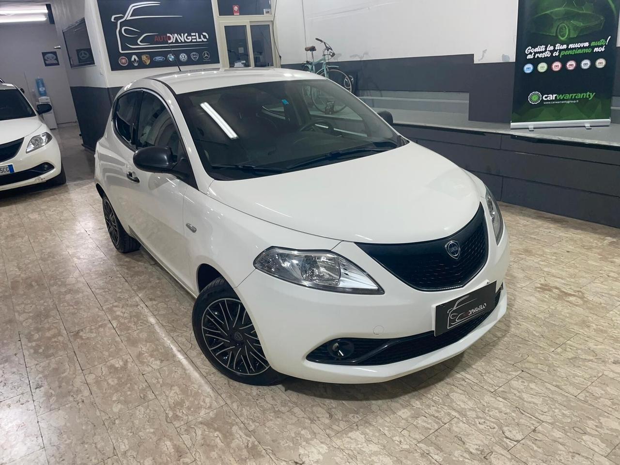 Lancia Ypsilon 1.2 69 CV 5 porte S&S Elefantino Blu