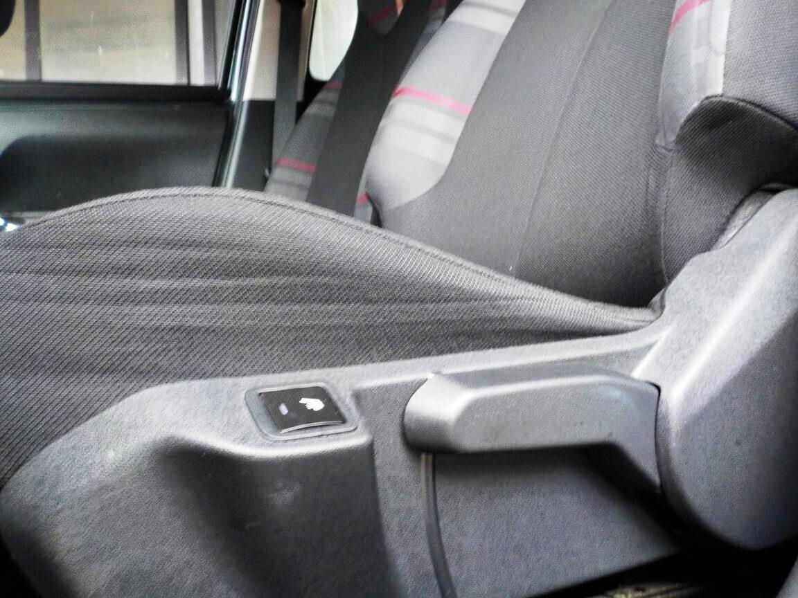 Peugeot 108 VTi 68 ETG 5 porte Allure Cambio Automatico