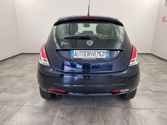 LANCIA Ypsilon 1.2 69 CV 5 porte Silver