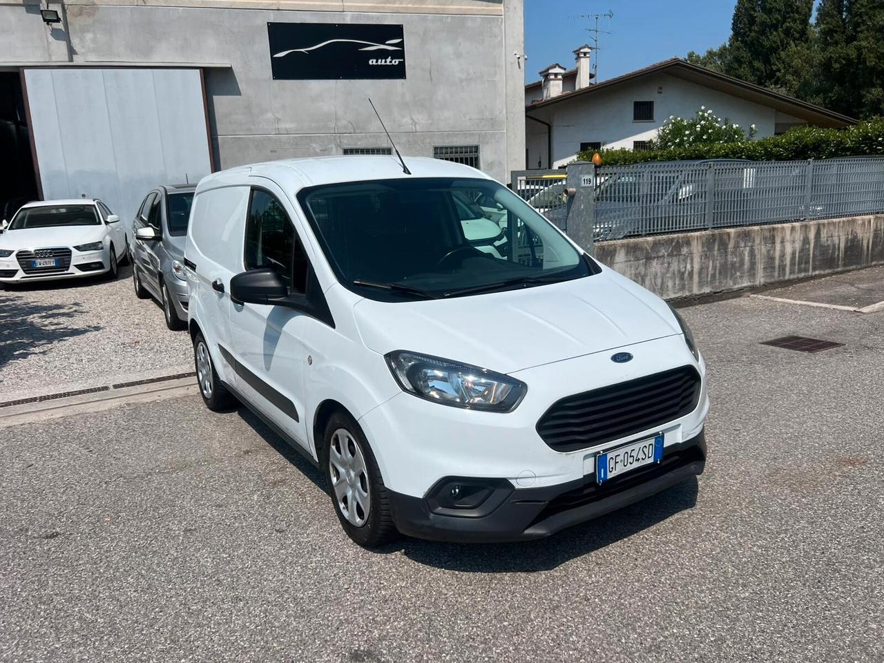 Ford transit corier