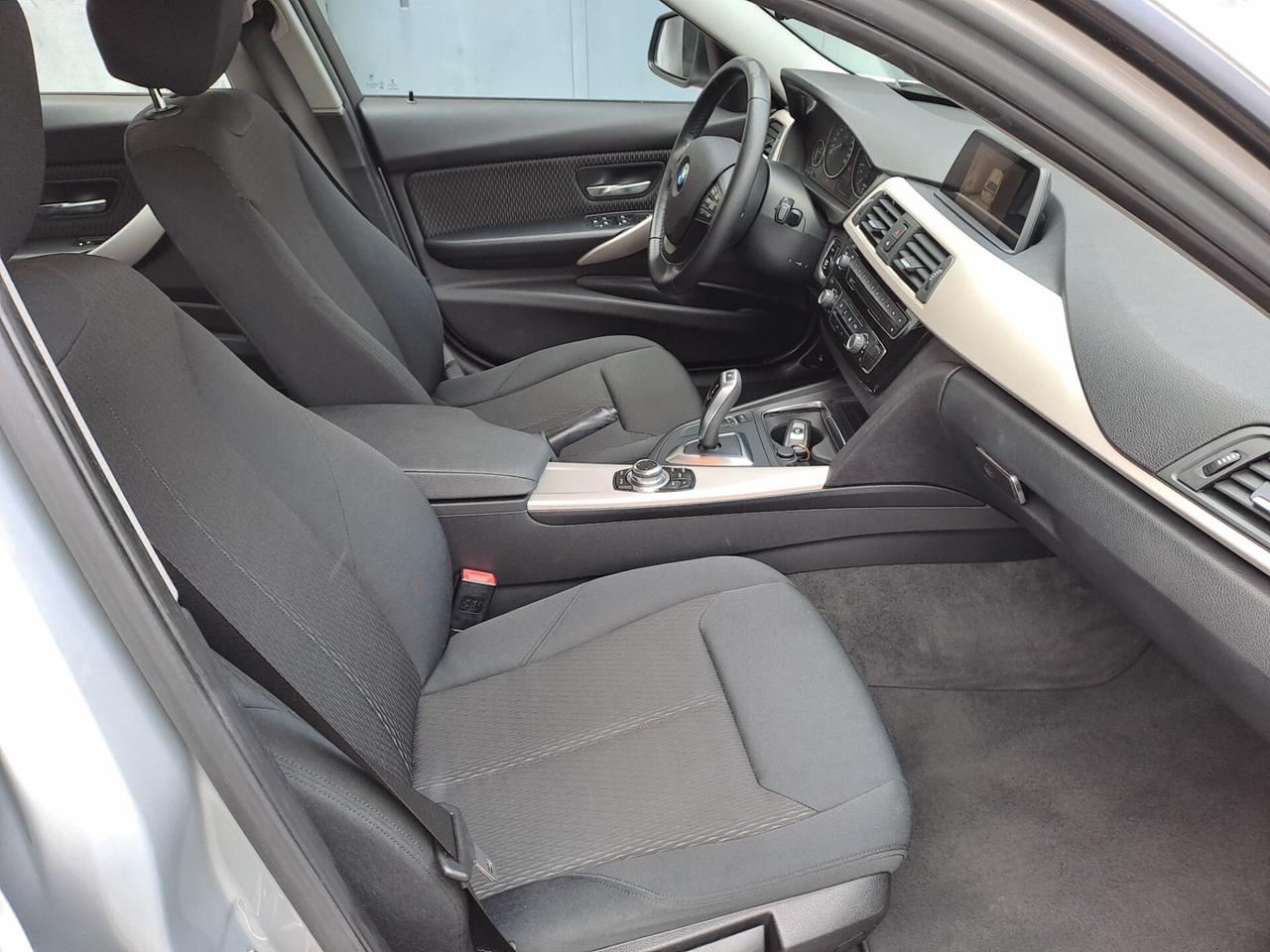 BMW 318D Touring 150CV Business - EURO 6B