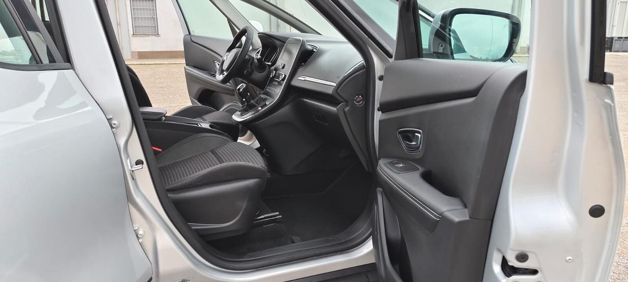 Renault Grand Scenic Blue dCi 120 CV Initiale Paris