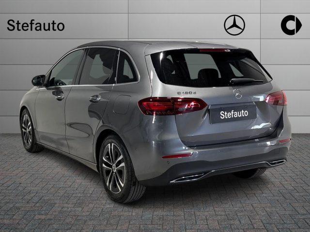 MERCEDES-BENZ B 180 d Automatic Street Edition
