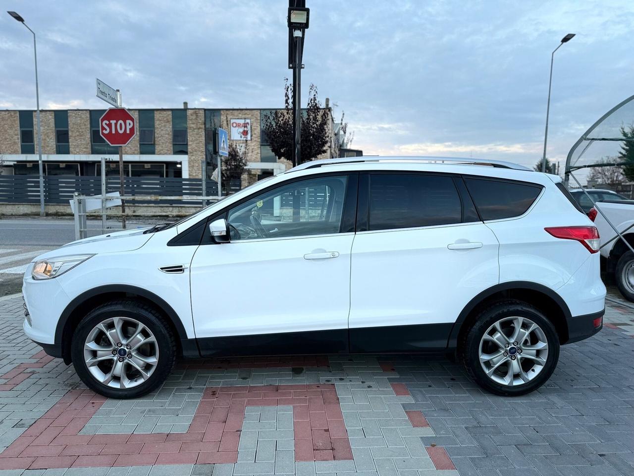 Ford Kuga 2.0TDCI 150CV 4WD TETTO APRIBILE