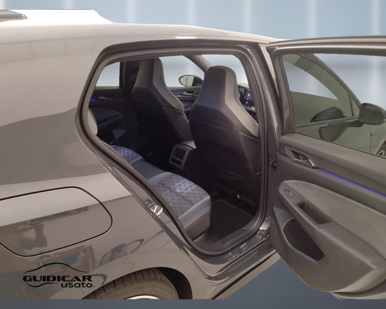VOLKSWAGEN Golf VIII 2020 - Golf 1.5 etsi evo R-Line 150cv dsg