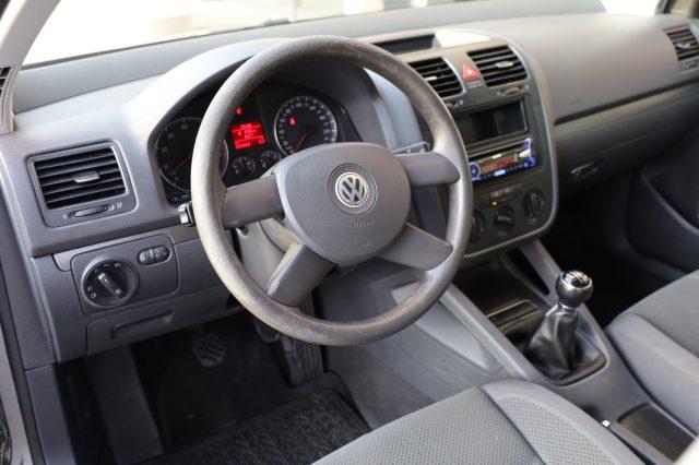 VOLKSWAGEN Golf V 1.6 Benzina 5 Porte Comfortline per NEOPATENTATI