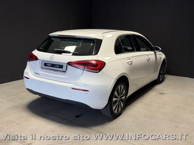 MERCEDES-BENZ A 250 e EQ-Power Autom. Business Extra - PROMO