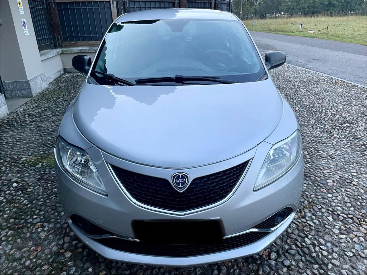 Lancia Ypsilon 1.2 69 CV 5 porte Gold *UNICO PROPRIETARIO*