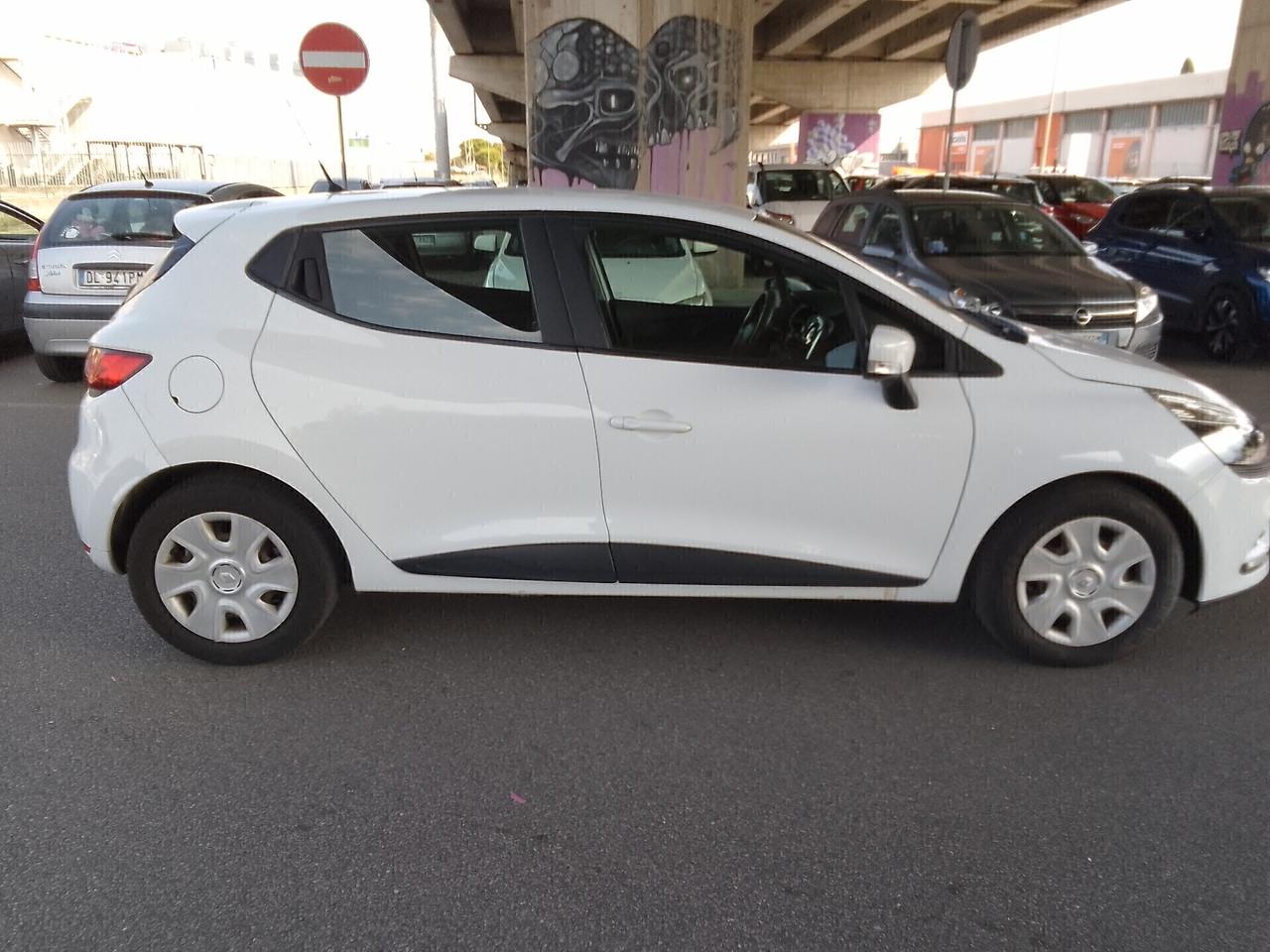 Renault Clio dCi 8V 75 CV Start&Stop 5 porte Energy Intens