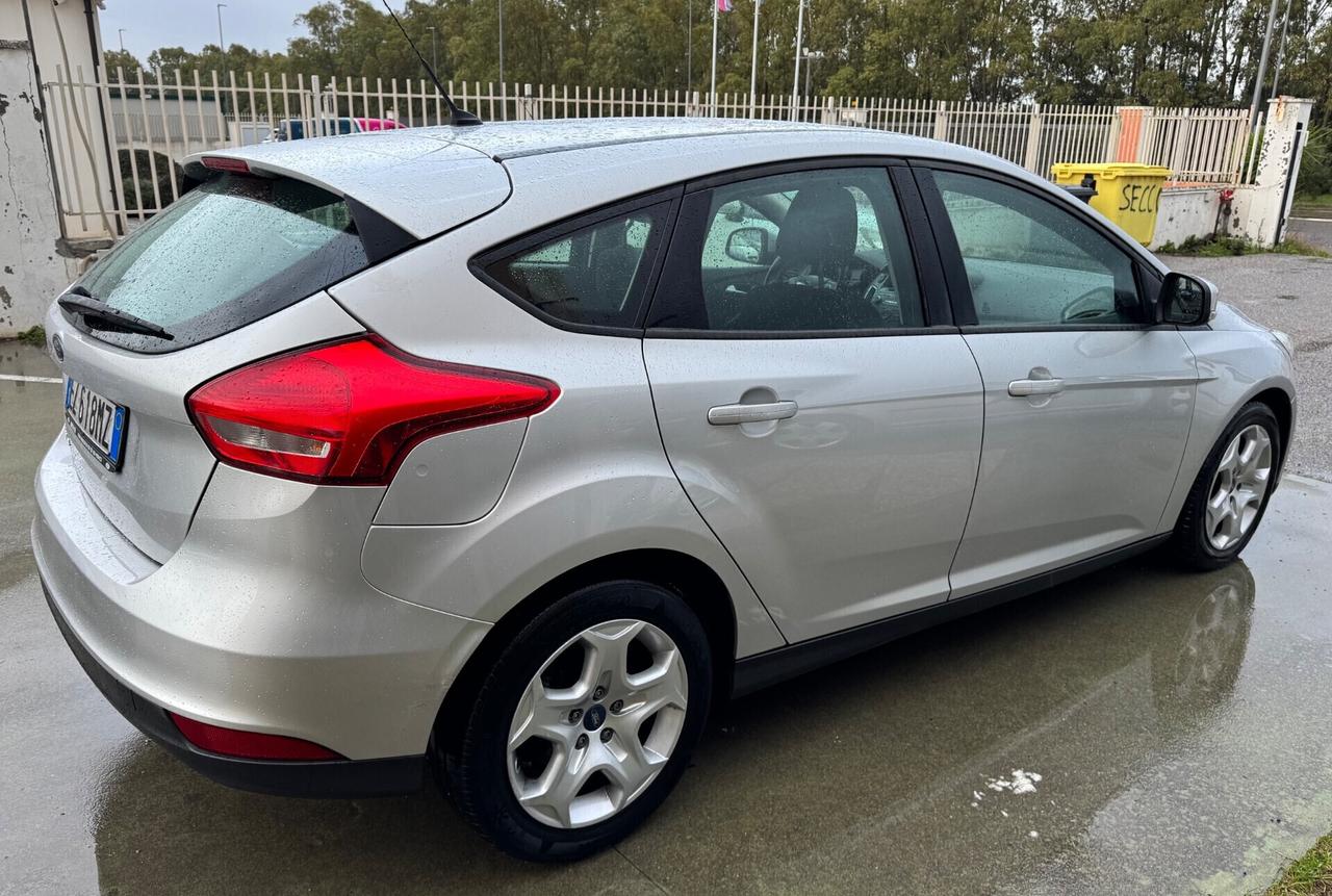 Ford Focus 1.5 TDCi 120 CV -151.000 KM-