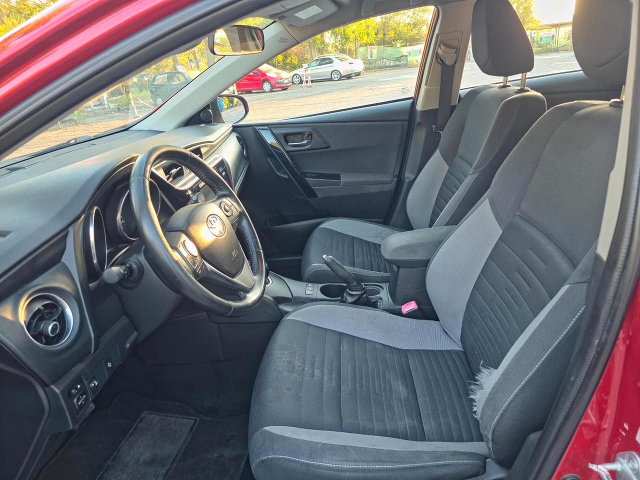 Toyota Auris 1.8 Hybrid Business Automatico E6 NEO 2016