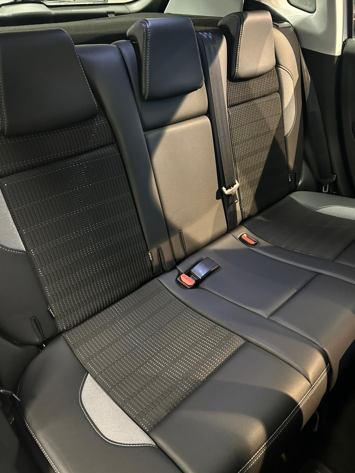 Peugeot 2008 1.6 e-HDi 115 CV Stop&Start Allure