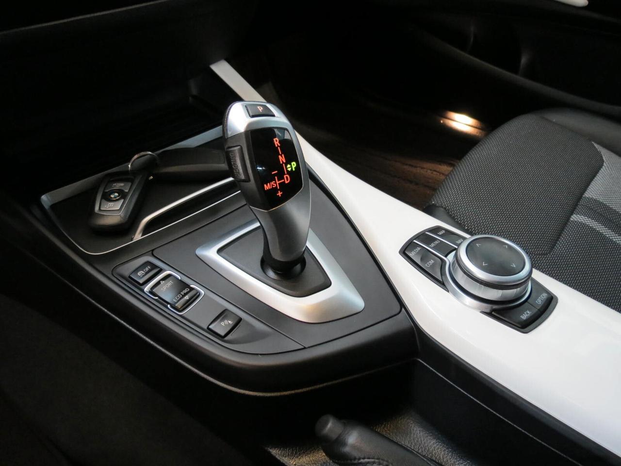 Bmw 116 d 5p. Urban Autom.