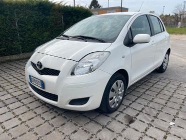 Toyota Yaris 1.3 5 porte Sol GPL Neopatentati