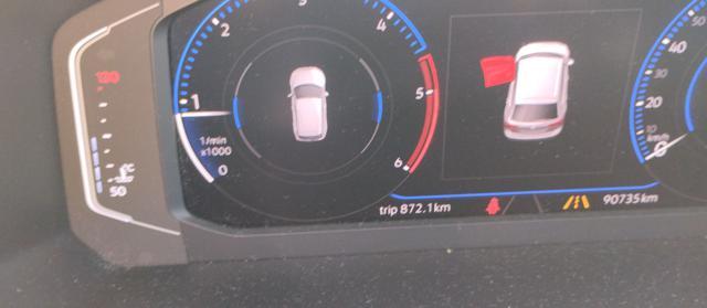 VOLKSWAGEN Tiguan 1.6 TDI SCR Sport R LINE BlueMotion Technology