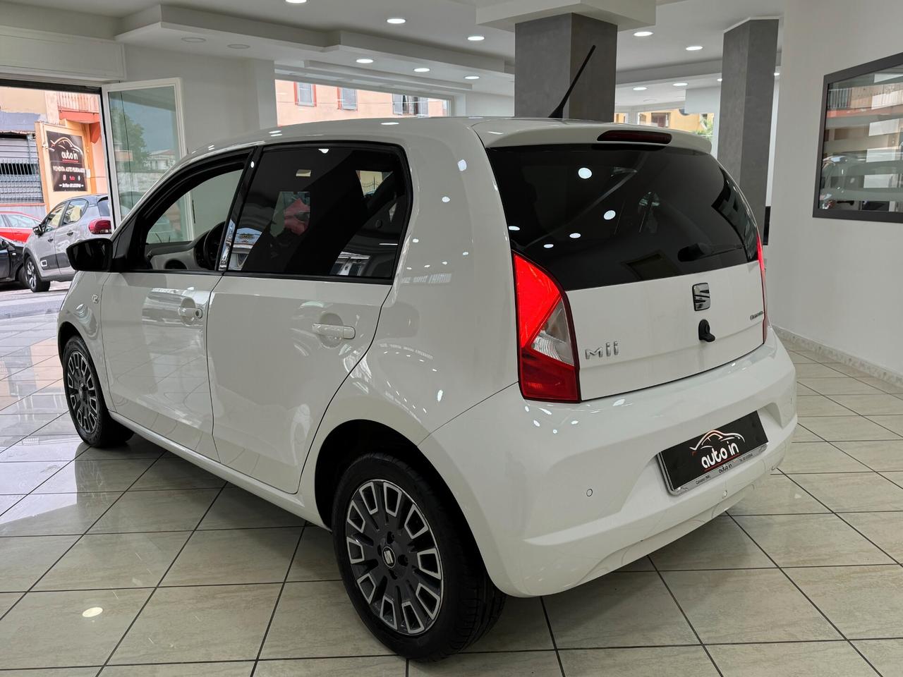 Seat Mii 1.0 68 CV 5 porte Chic Ecofuel