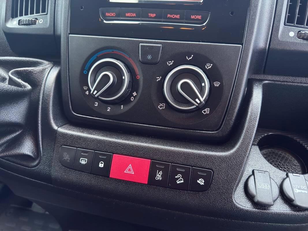 Peugeot Boxer 330 2.2 bluehdi 120cv S&S L1H1 Con TELECAMERA