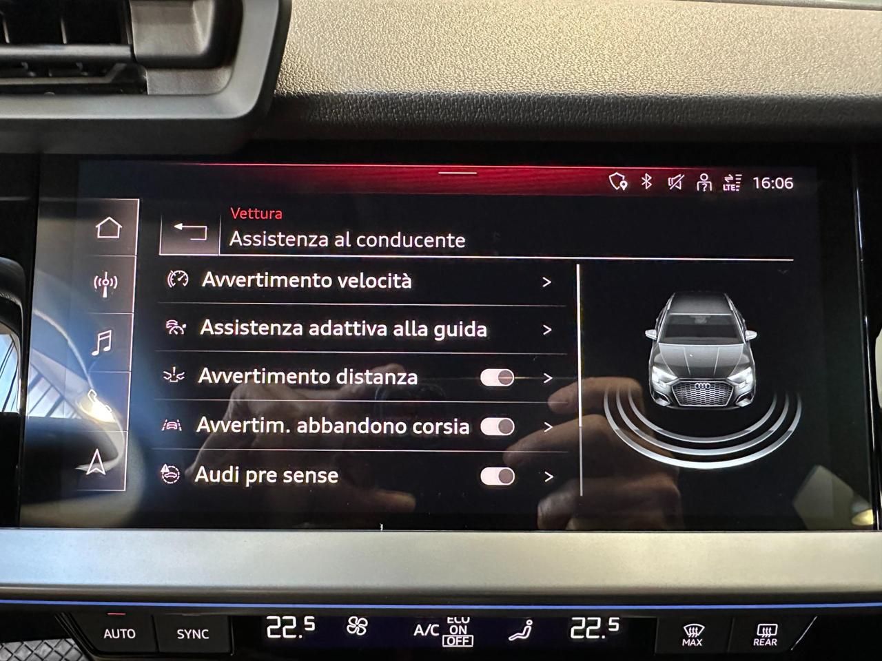 Audi A3 Sportback 35 2.0 tdi Business Advanced s-tronic-Carplay-18"