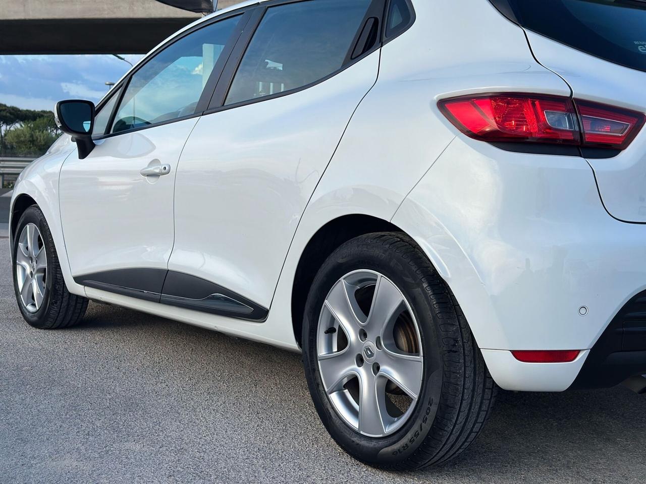 Renault Clio 2020 15 Diesel 75Cv Business PERFETTA