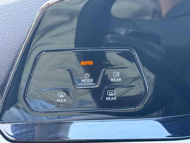VOLKSWAGEN Golf 1.0 eTSI EVO DSG Life