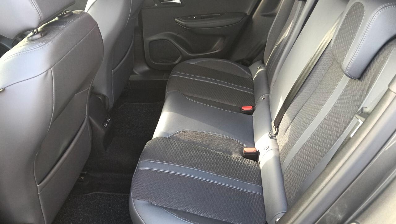 Peugeot 2008 GARANZIA 24 MESI -PREZZO PROMO!