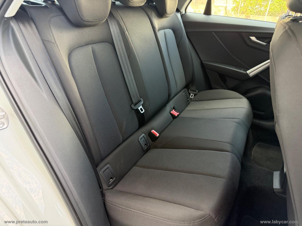 AUDI Q2 30 TDI Business
