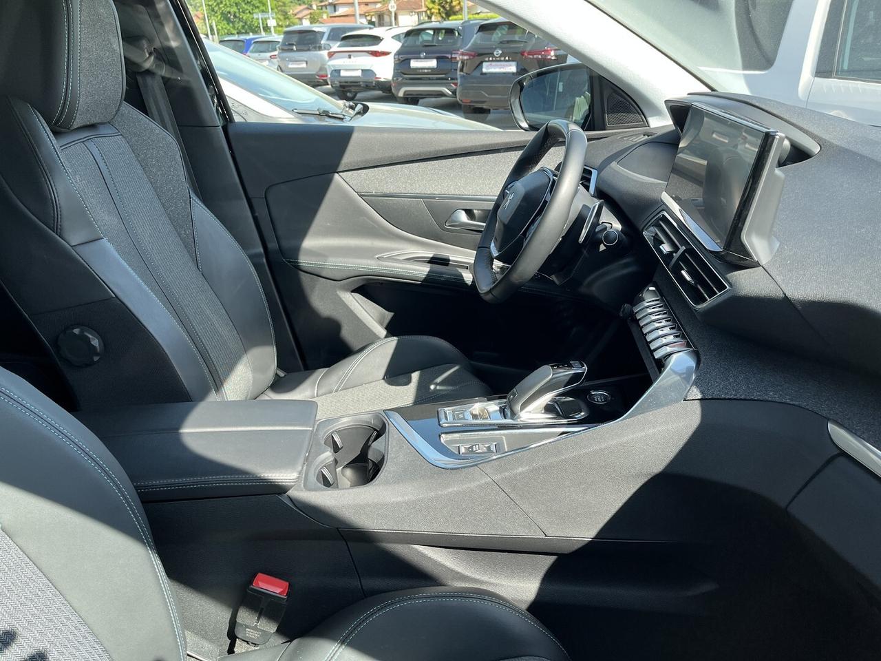 PEUGEOT 3008 1500 HDI 130 CV AUTOM. EAT 8 ALLURE