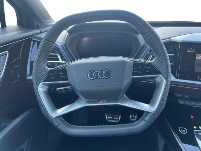 AUDI Q4 e-tron Q4 45 e-tron S Line edition