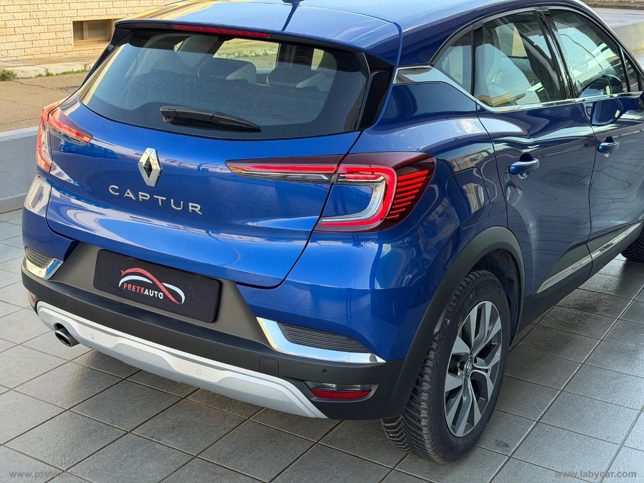 RENAULT Captur TCe 12V 100 CV GPL Intens