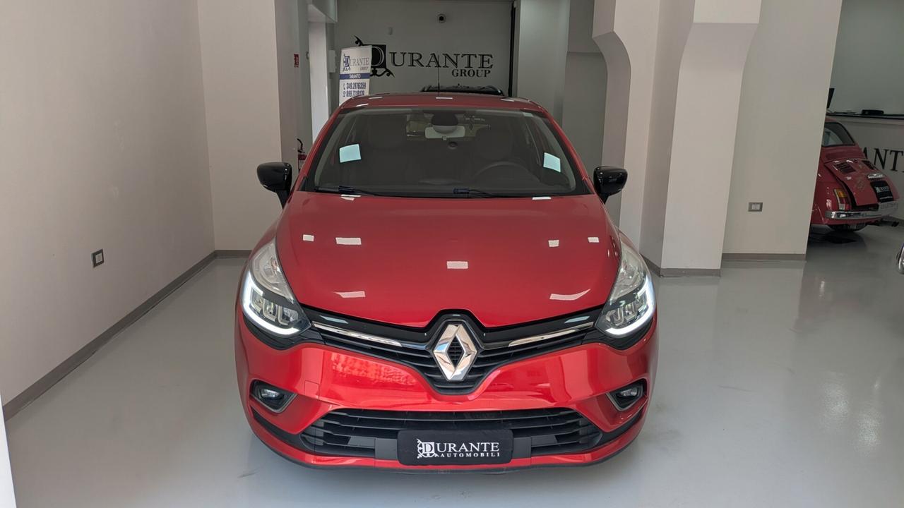 Renault Clio TCe 12V 90 CV 5 porte Moschino Life