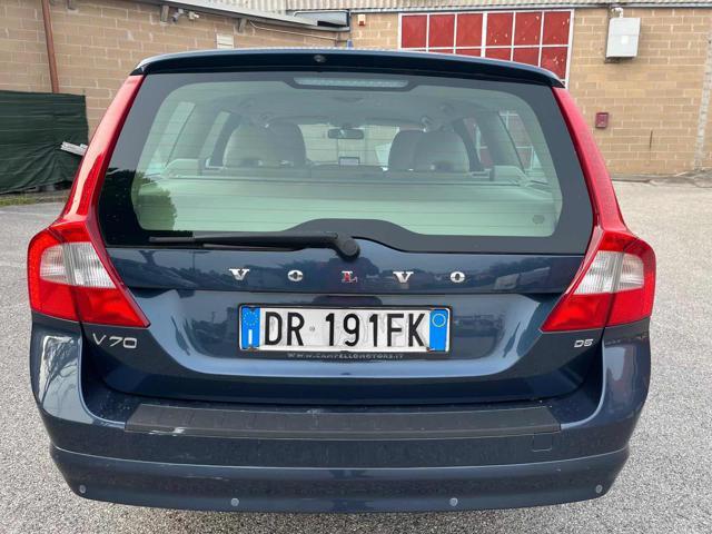 VOLVO V70 2.4 D5 AWD Summum