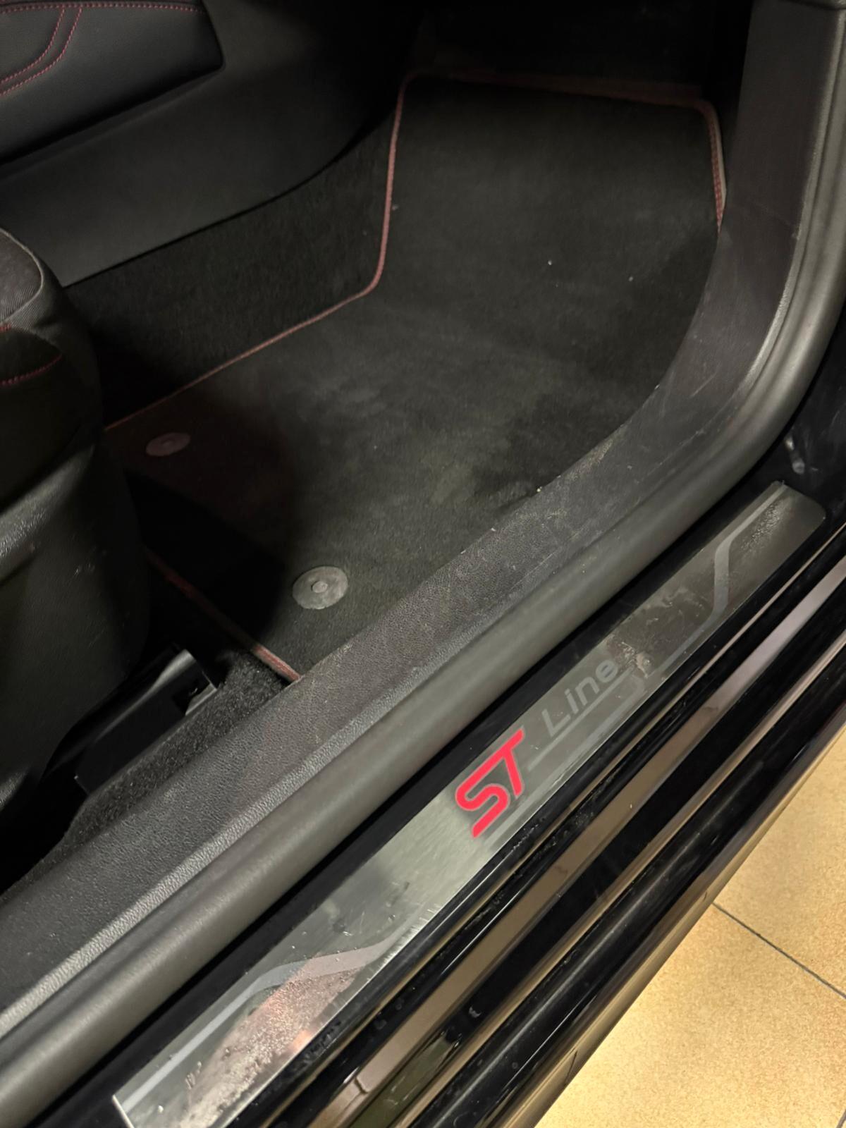 FOCUS FULL OPTIONAL SW ST-Line Co-Pilot