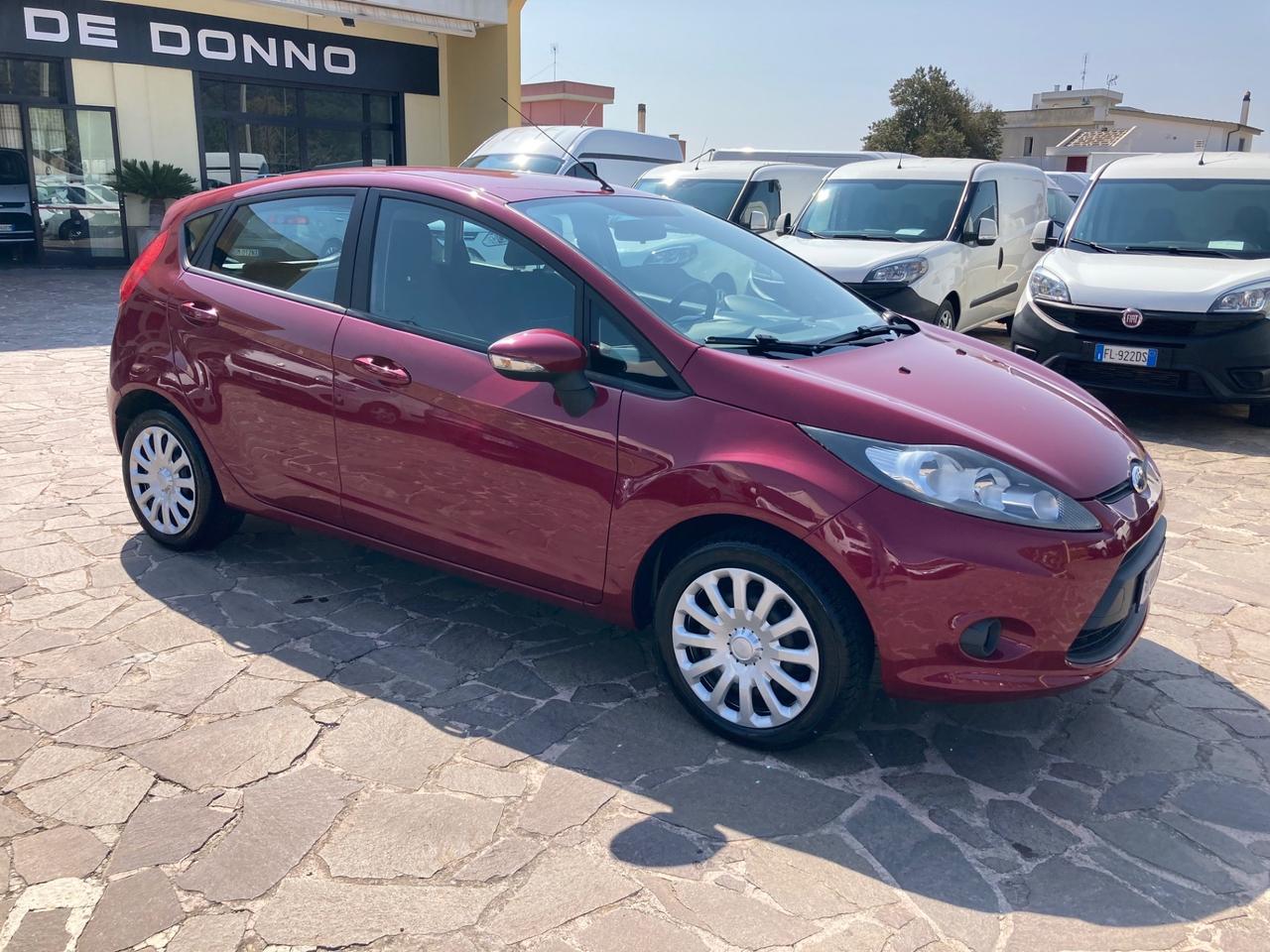 Ford Fiesta Fiesta+ 1.2 82CV 5 porte NEOPATENTATI
