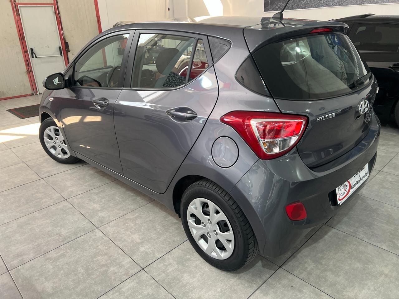 Hyundai i10 1.2 65 CV - STYLE - 2015