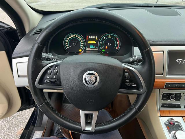 JAGUAR XF 2.2 D 190 CV