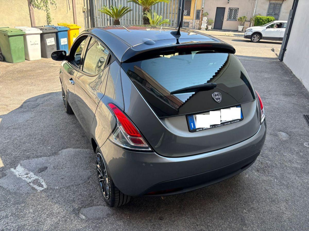 LANCIA Ypsilon 1.0 FireFly 5p.S&S Hybrid Silver