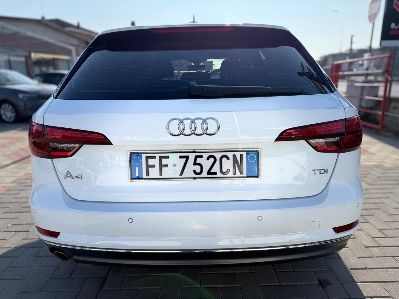 Audi A4 Avant 2.0 TDI 150 CV ultra S tronic VIRTUAL