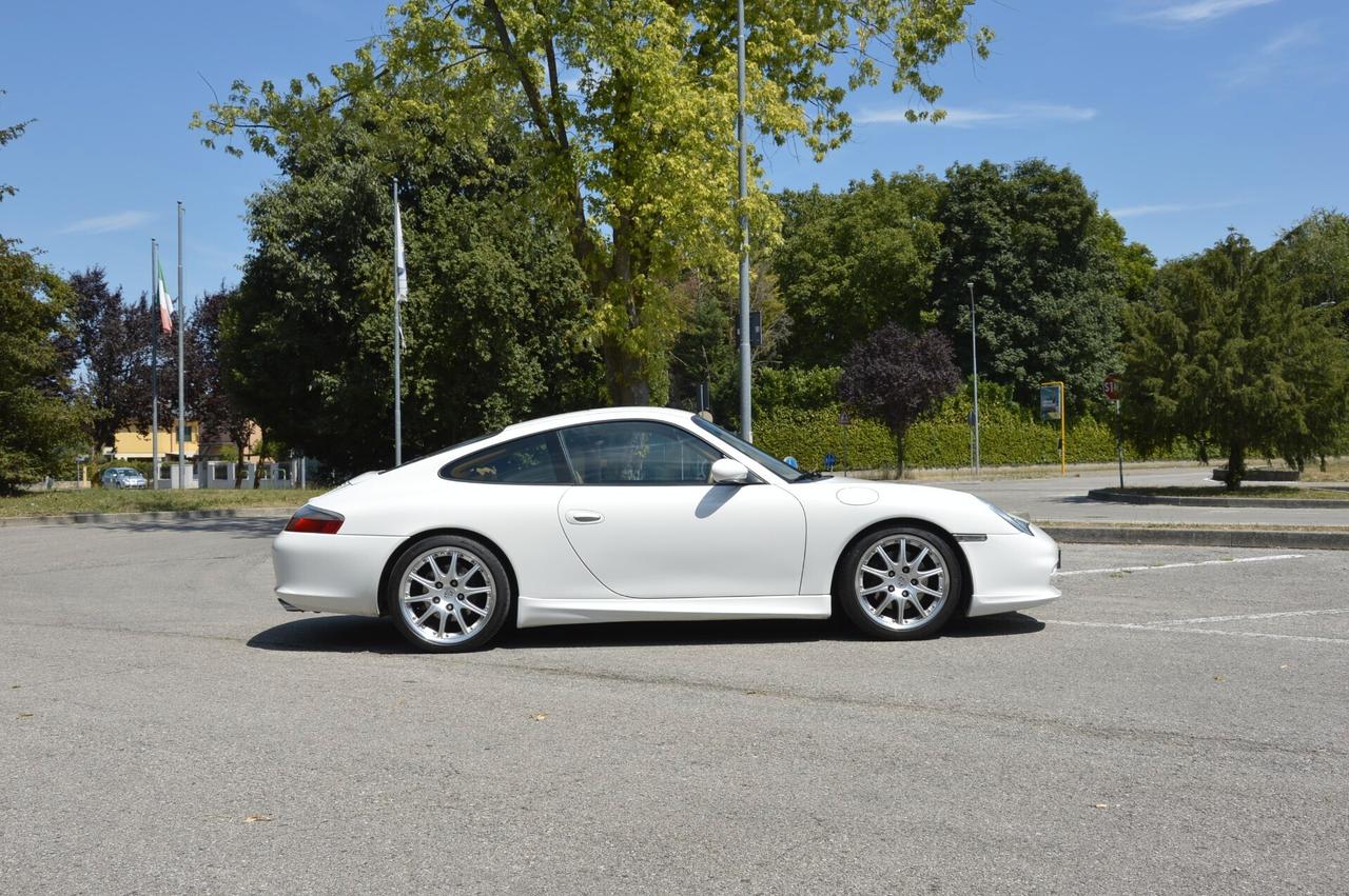 Porsche 911 Carrera cat Coupé