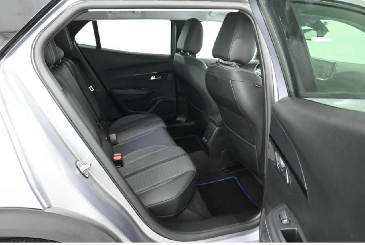 Peugeot 2008 PureTech 130 S&S Allure Pack