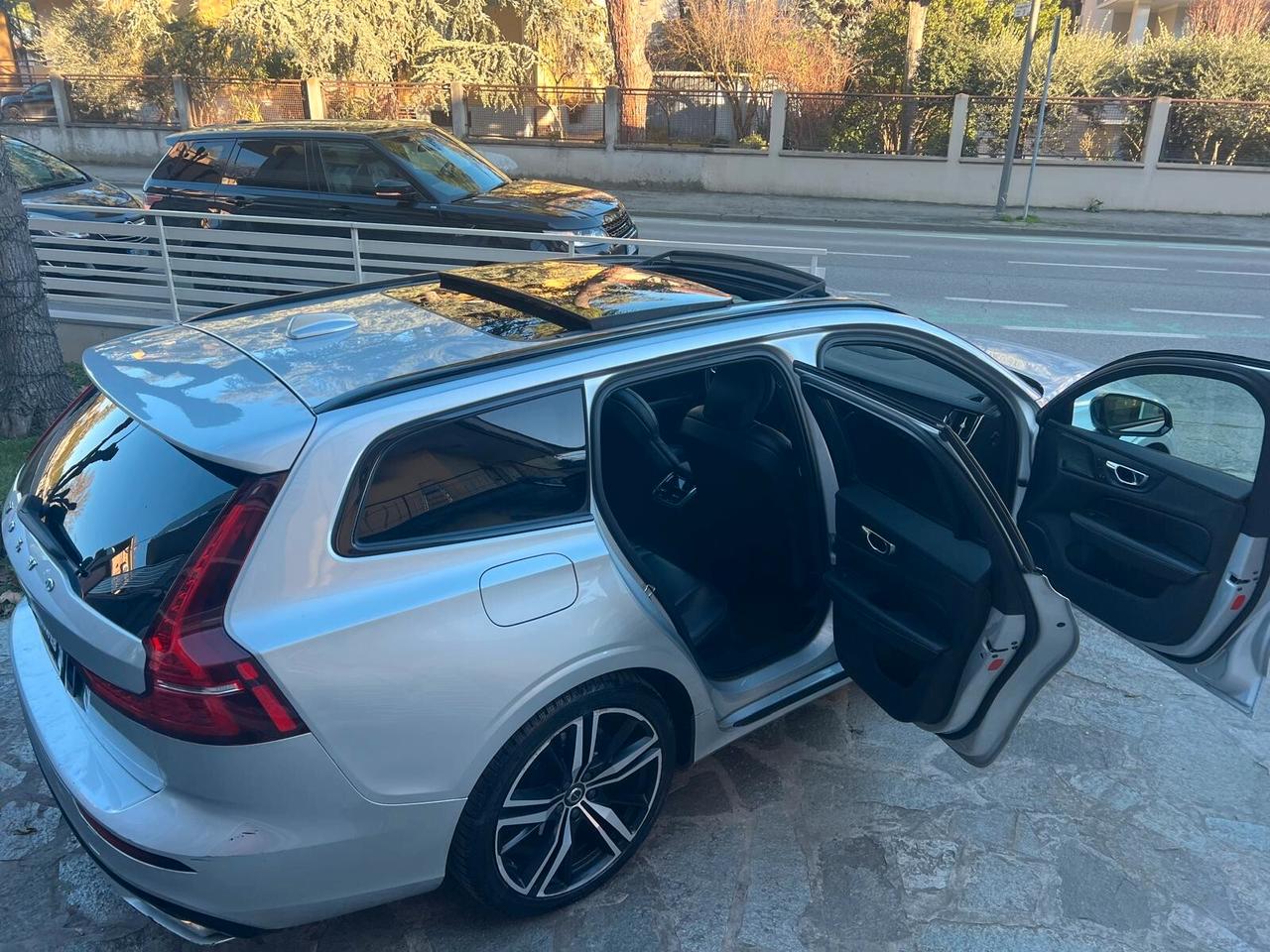 VOLVO V60 B4 GEARTRONIC R-DESING